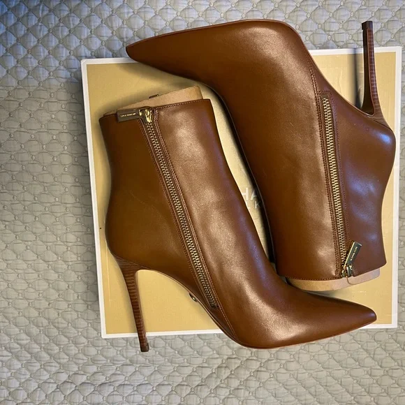 Michael Kors Keke Leather Luggage Boots - Picture 2 of 7